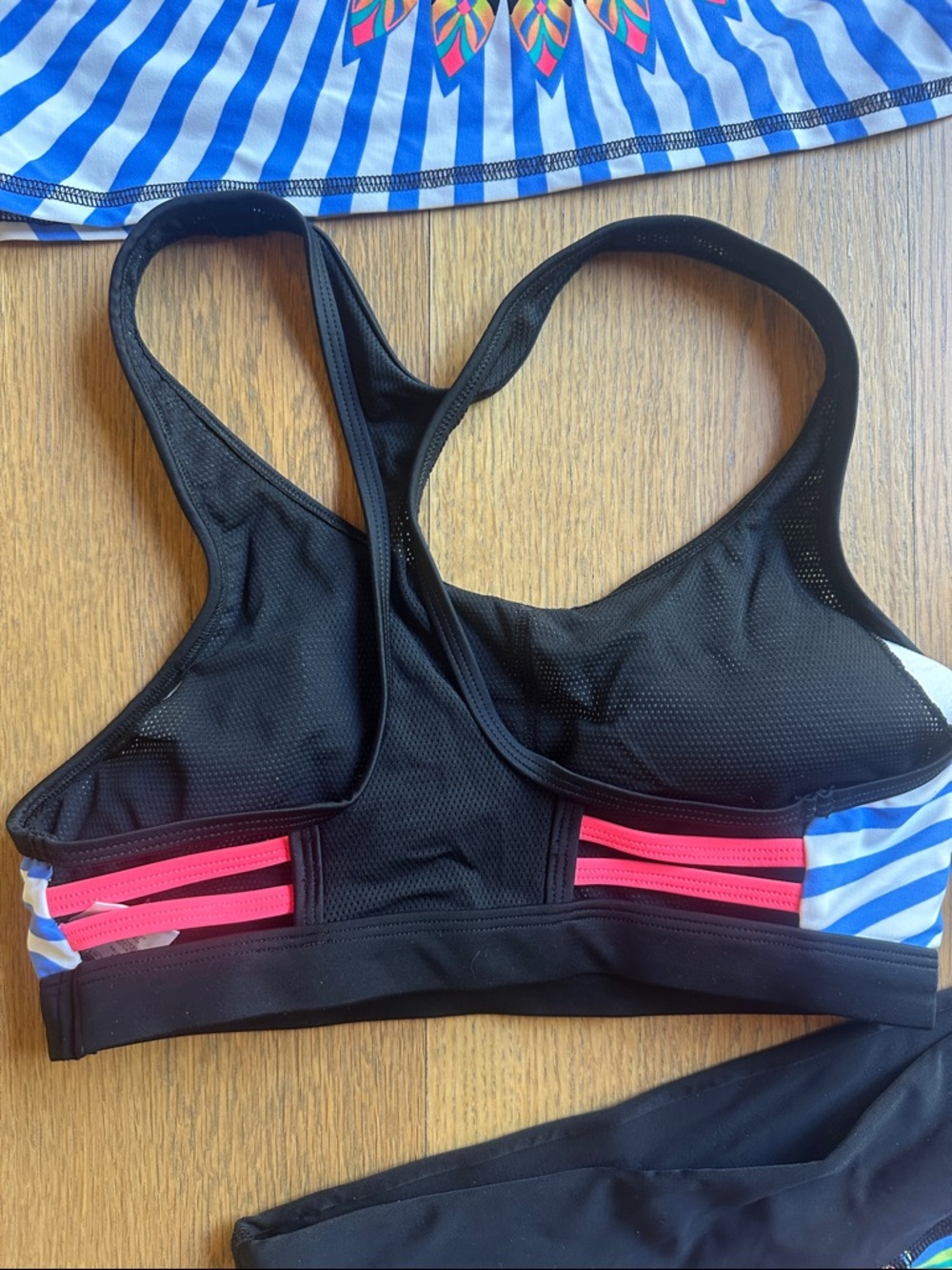 Body Glove Multicolor Rashguard Set - Picture 4 of 14